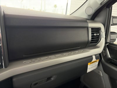 2026 Ford Super Duty F-350 DRW XLT