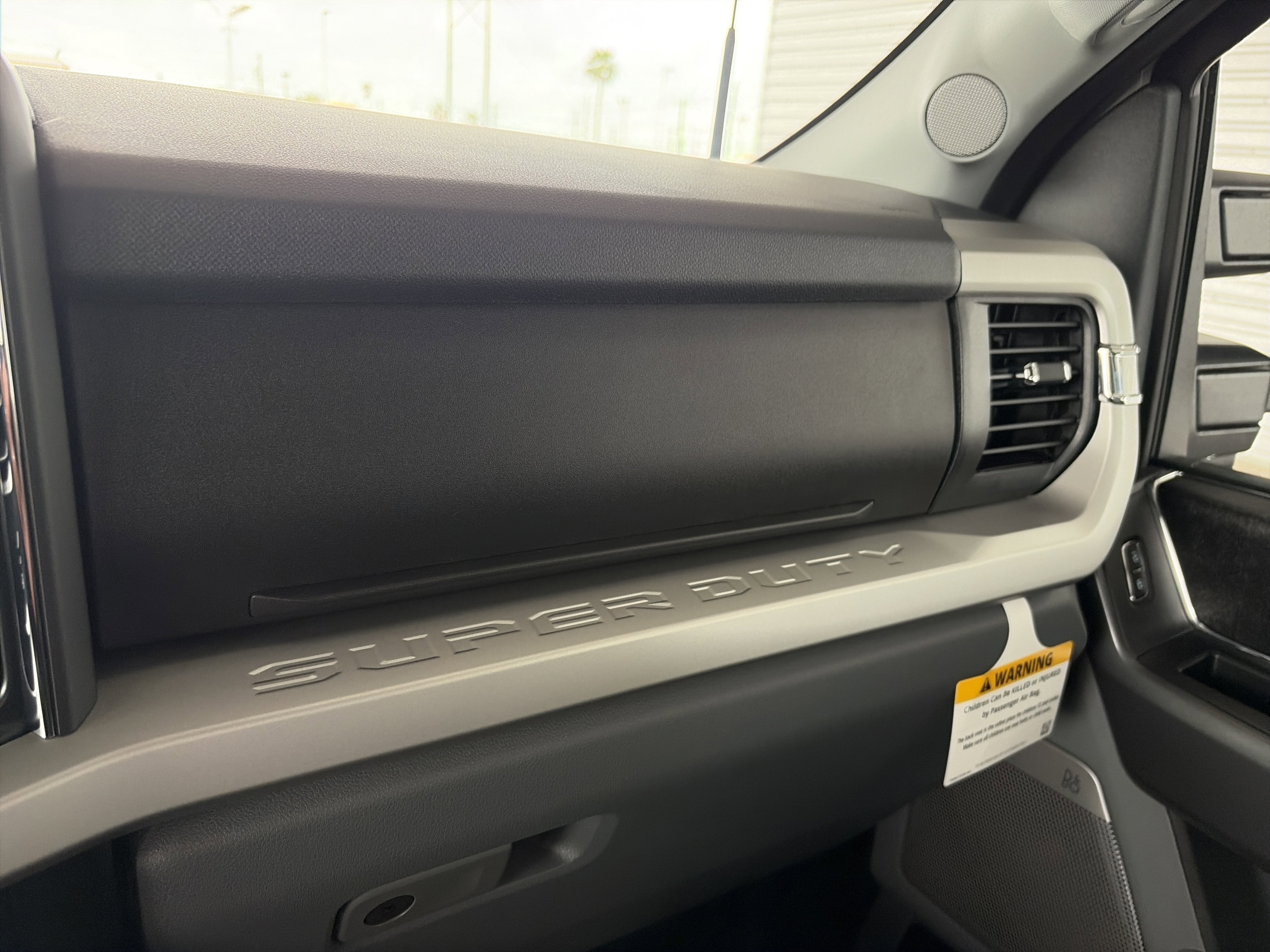 2026 Ford Super Duty F-350 DRW XLT