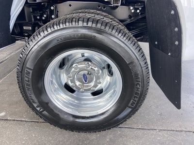 2026 Ford Super Duty F-350 DRW XL