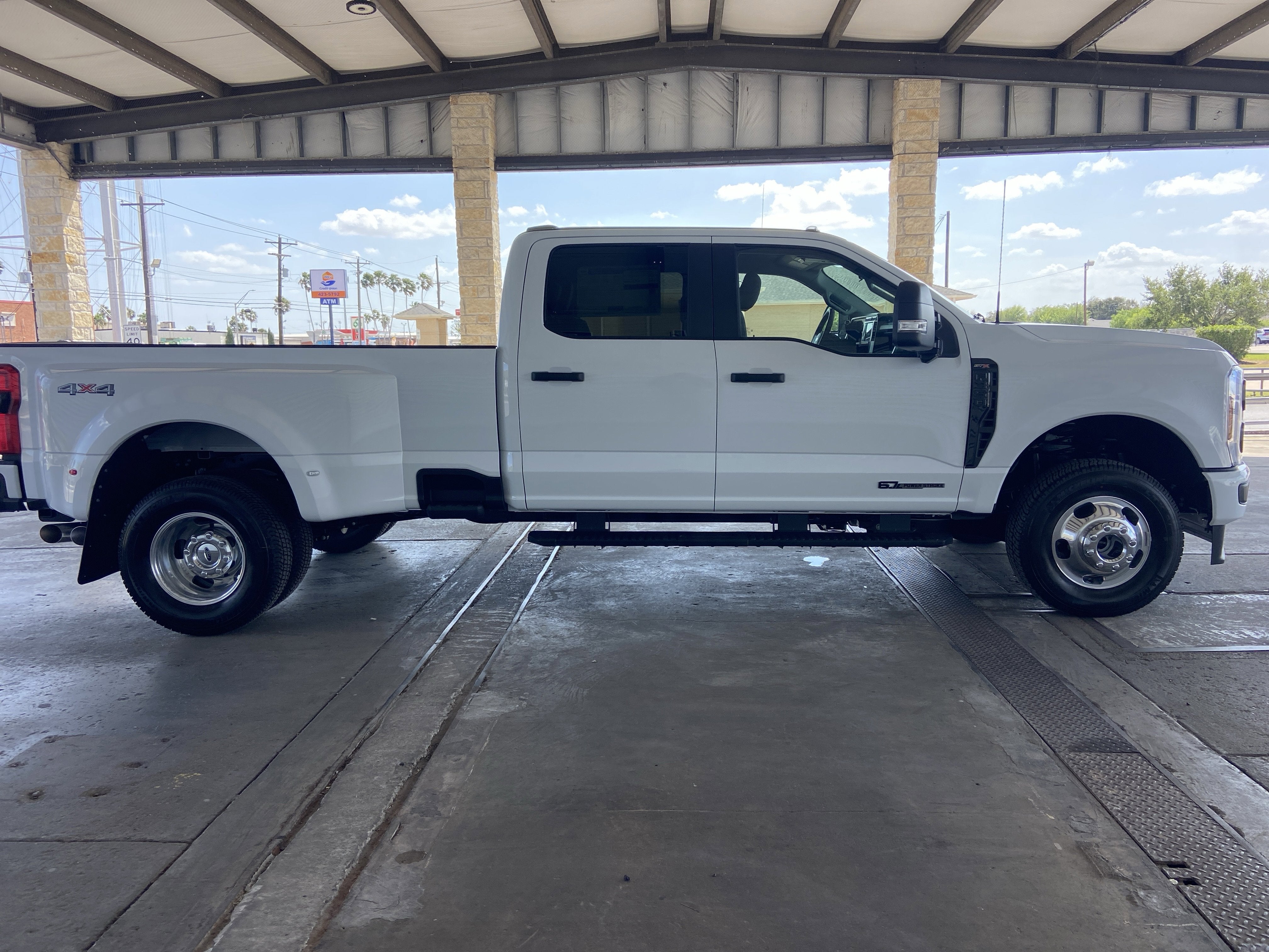 2026 Ford Super Duty F-350 DRW XL