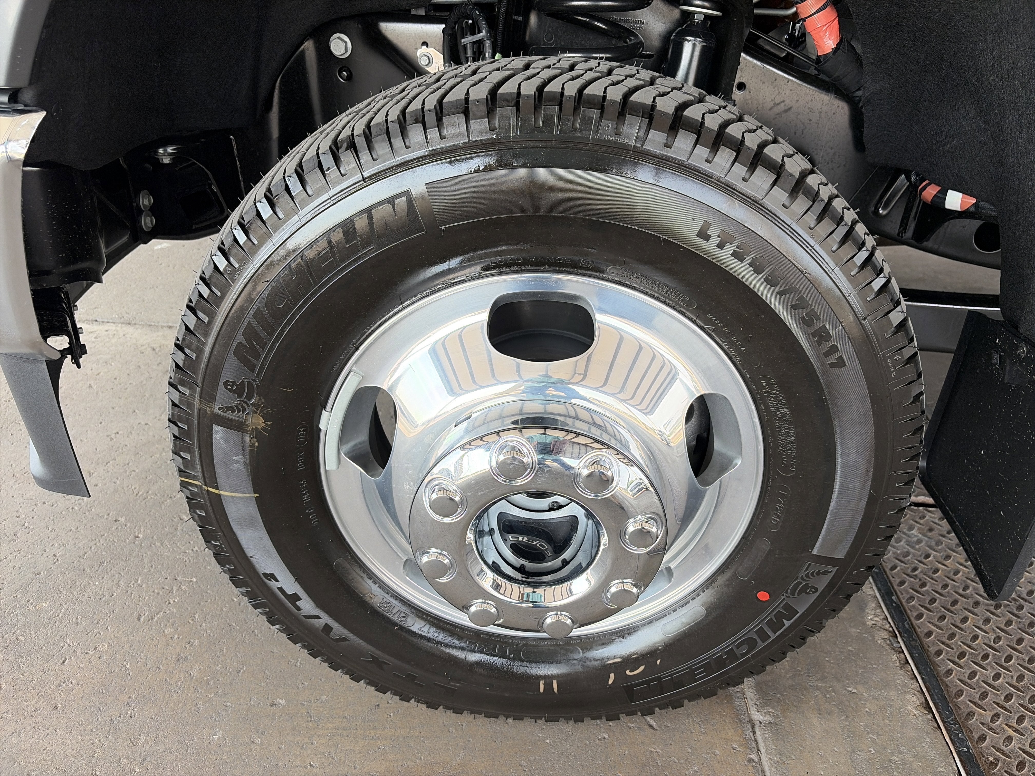 2026 Ford Super Duty F-350 DRW F-350® Lariat®