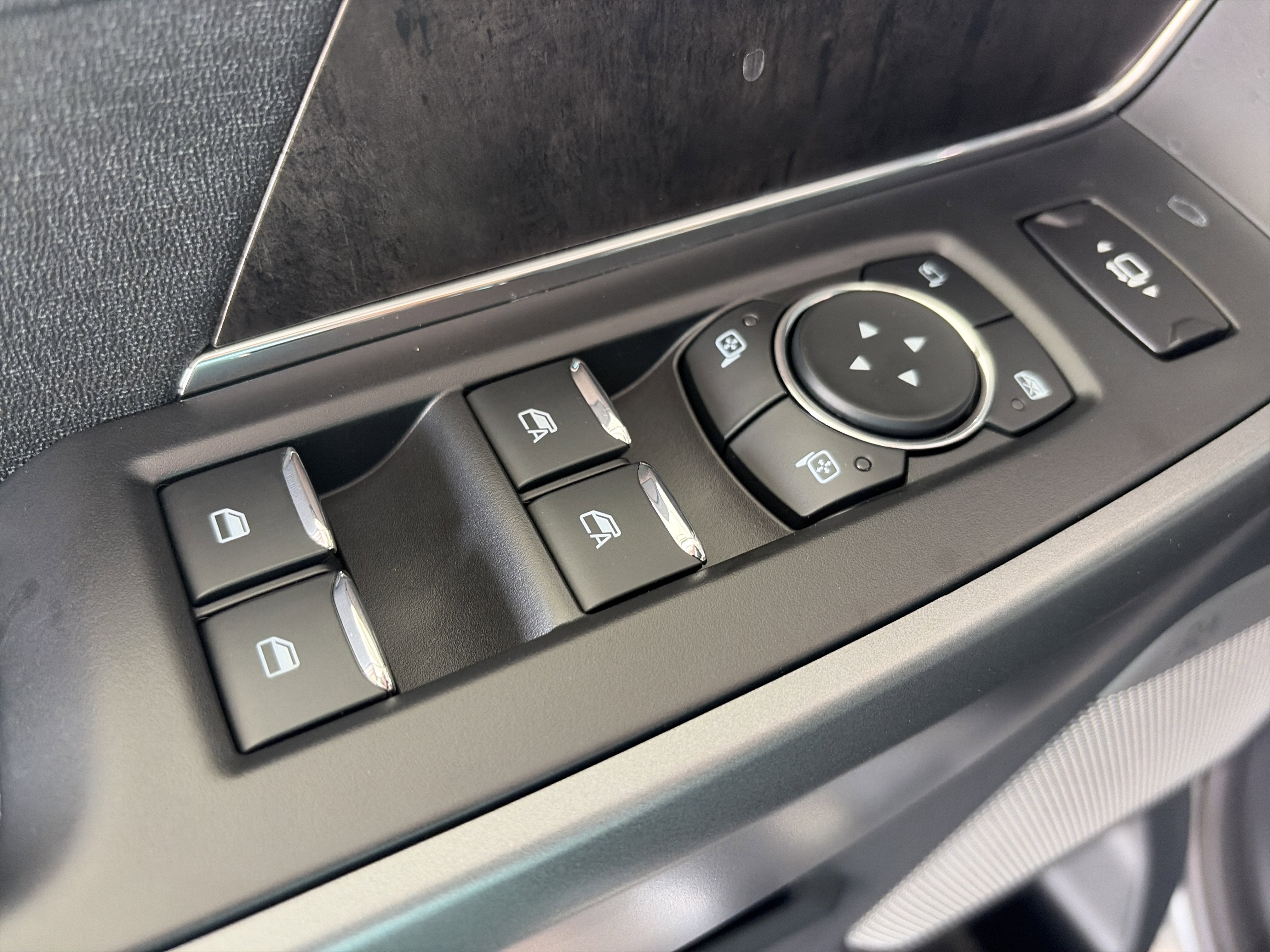 2026 Ford Super Duty F-350 DRW F-350® Lariat®