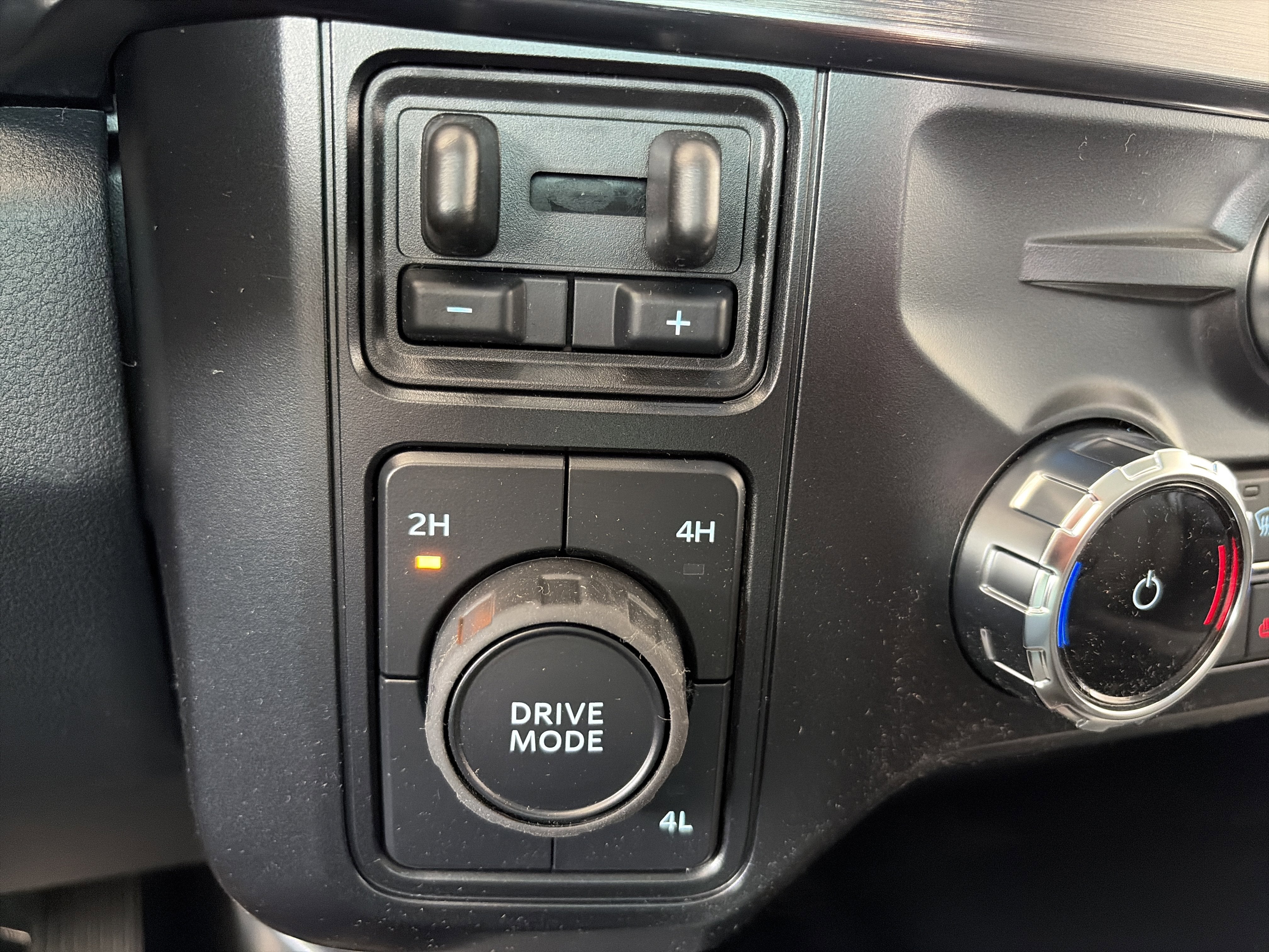 2026 Ford Super Duty F-350 DRW F-350® Lariat®