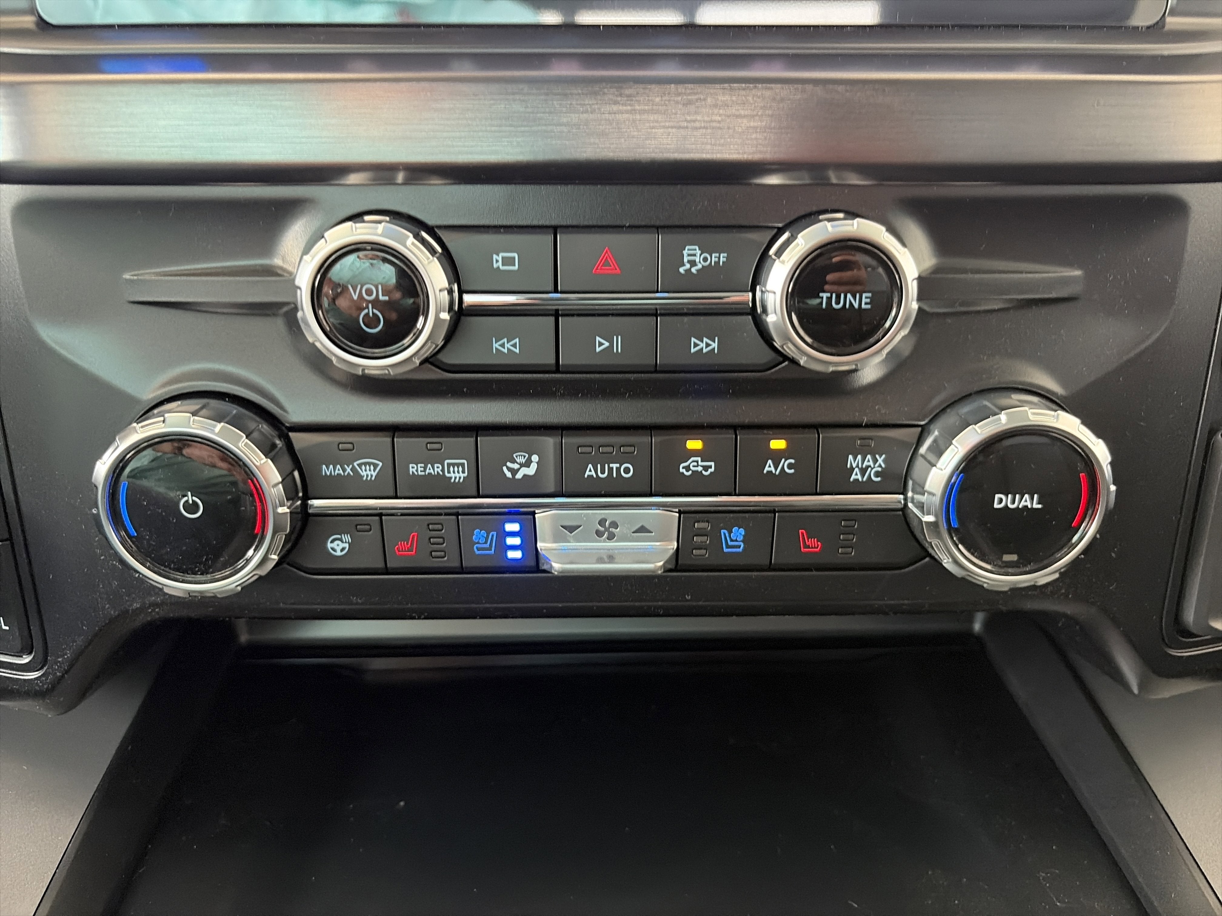 2026 Ford Super Duty F-350 DRW F-350® Lariat®