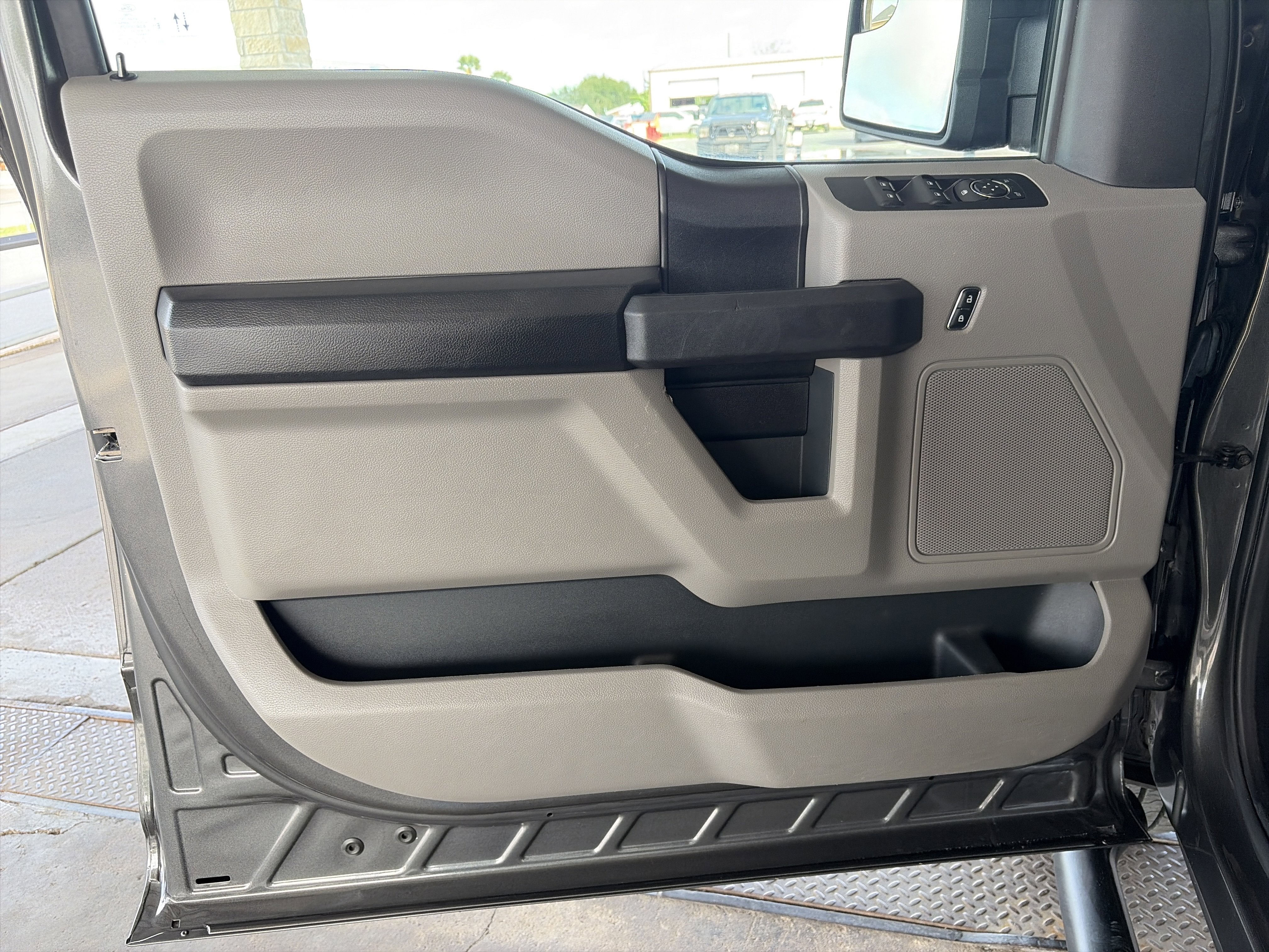 2020 Ford F-150 Base