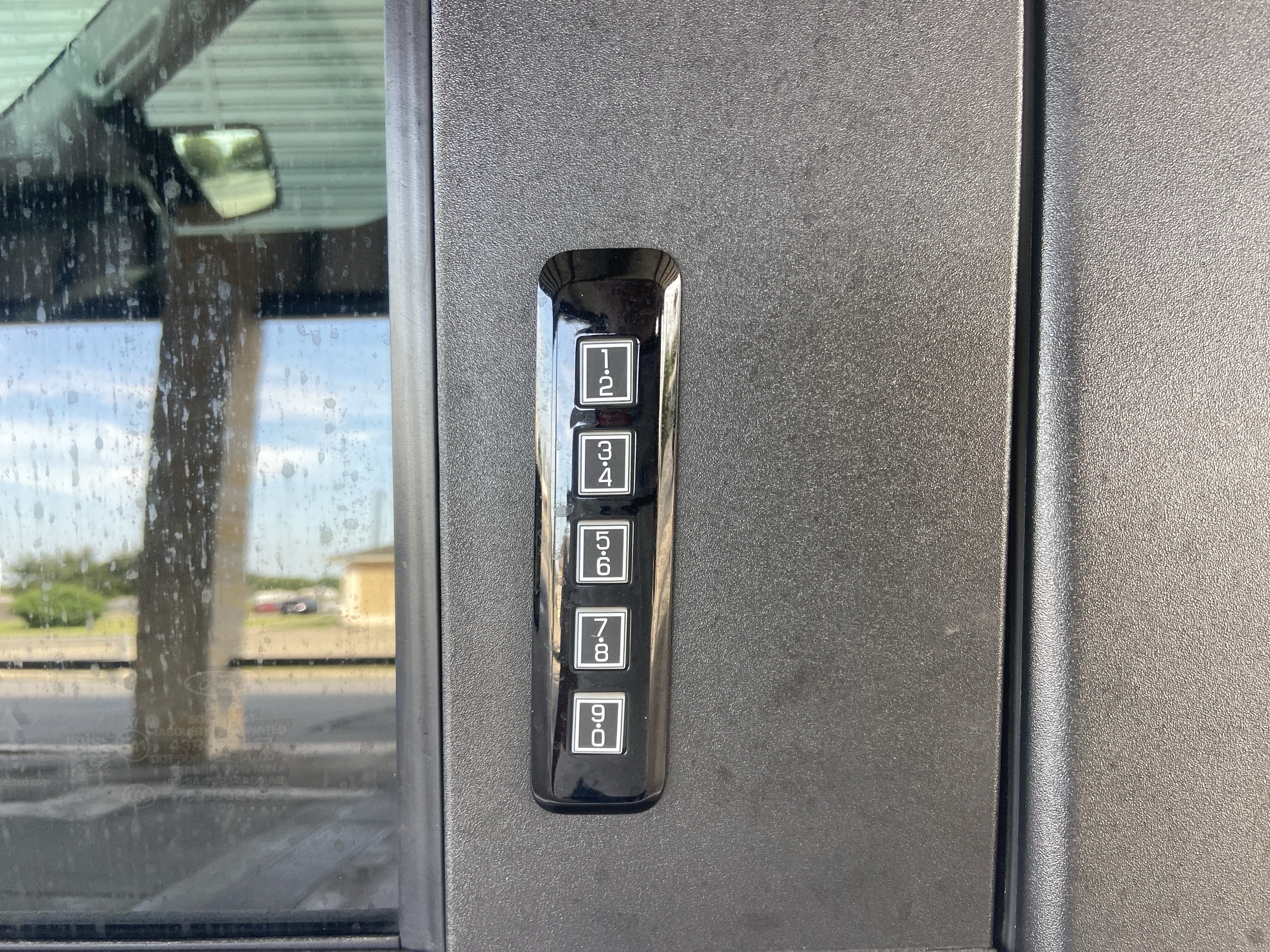 2023 Ford F-150 Base