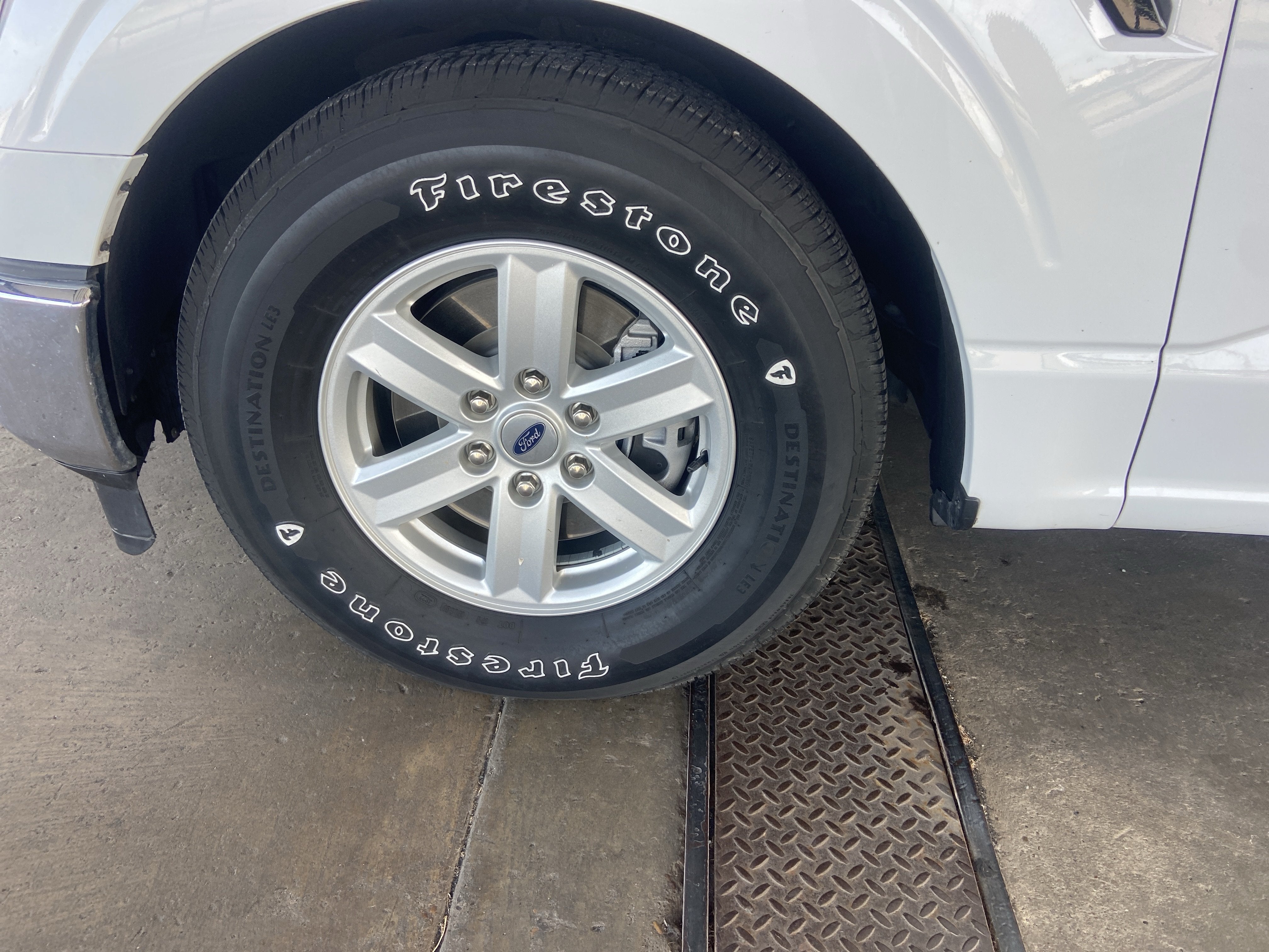 2023 Ford F-150 Base