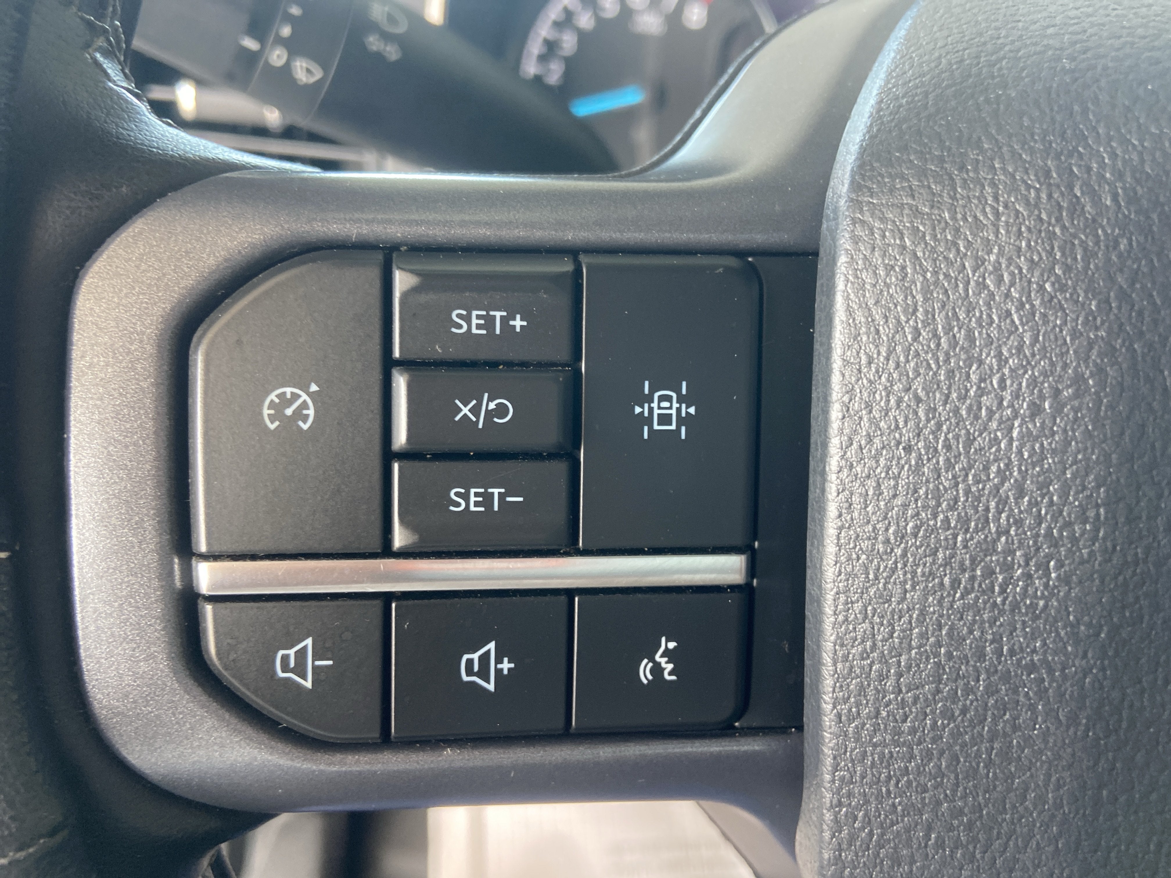 2023 Ford F-150 Base