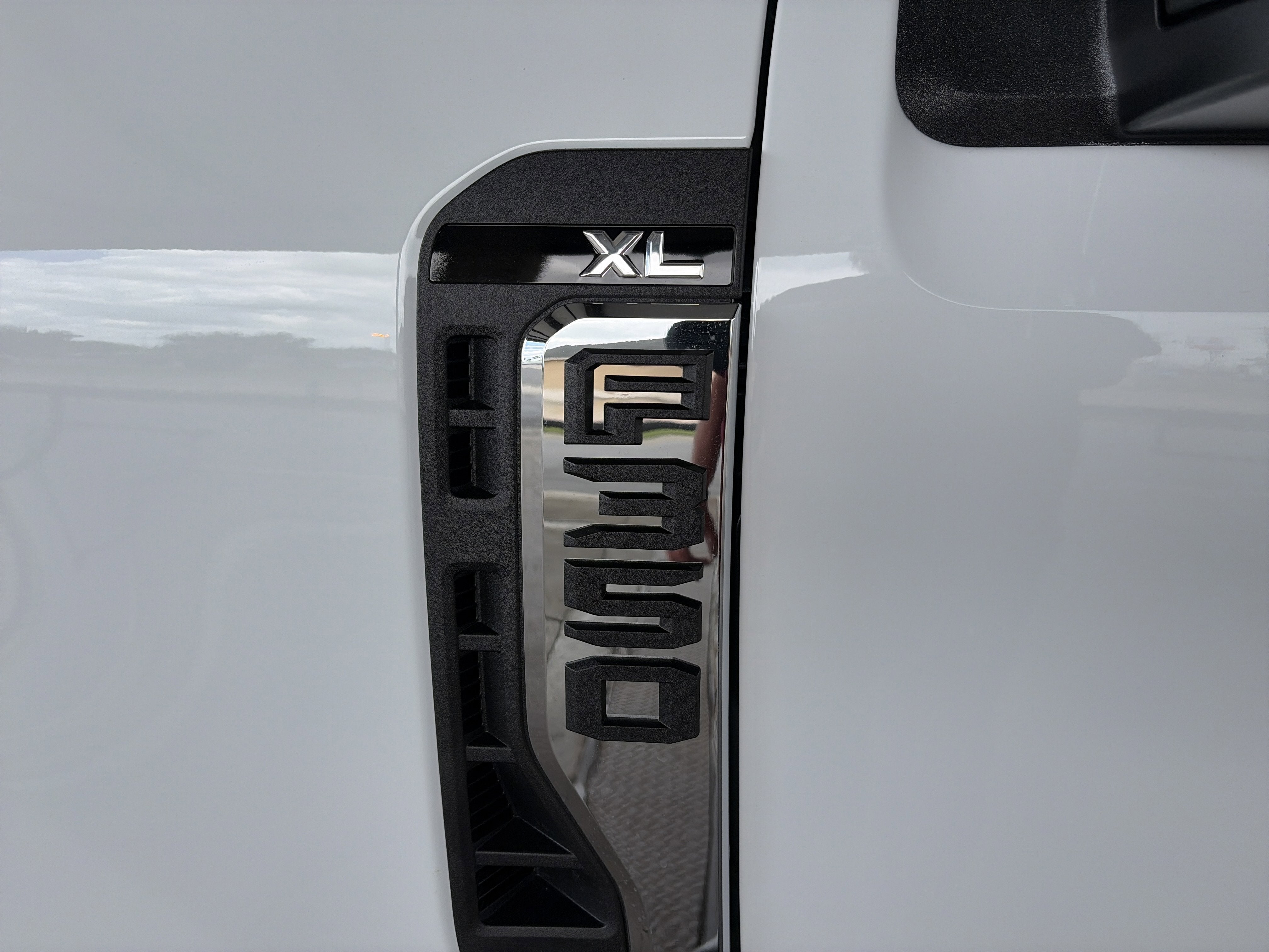 2026 Ford Super Duty F-350 DRW XL