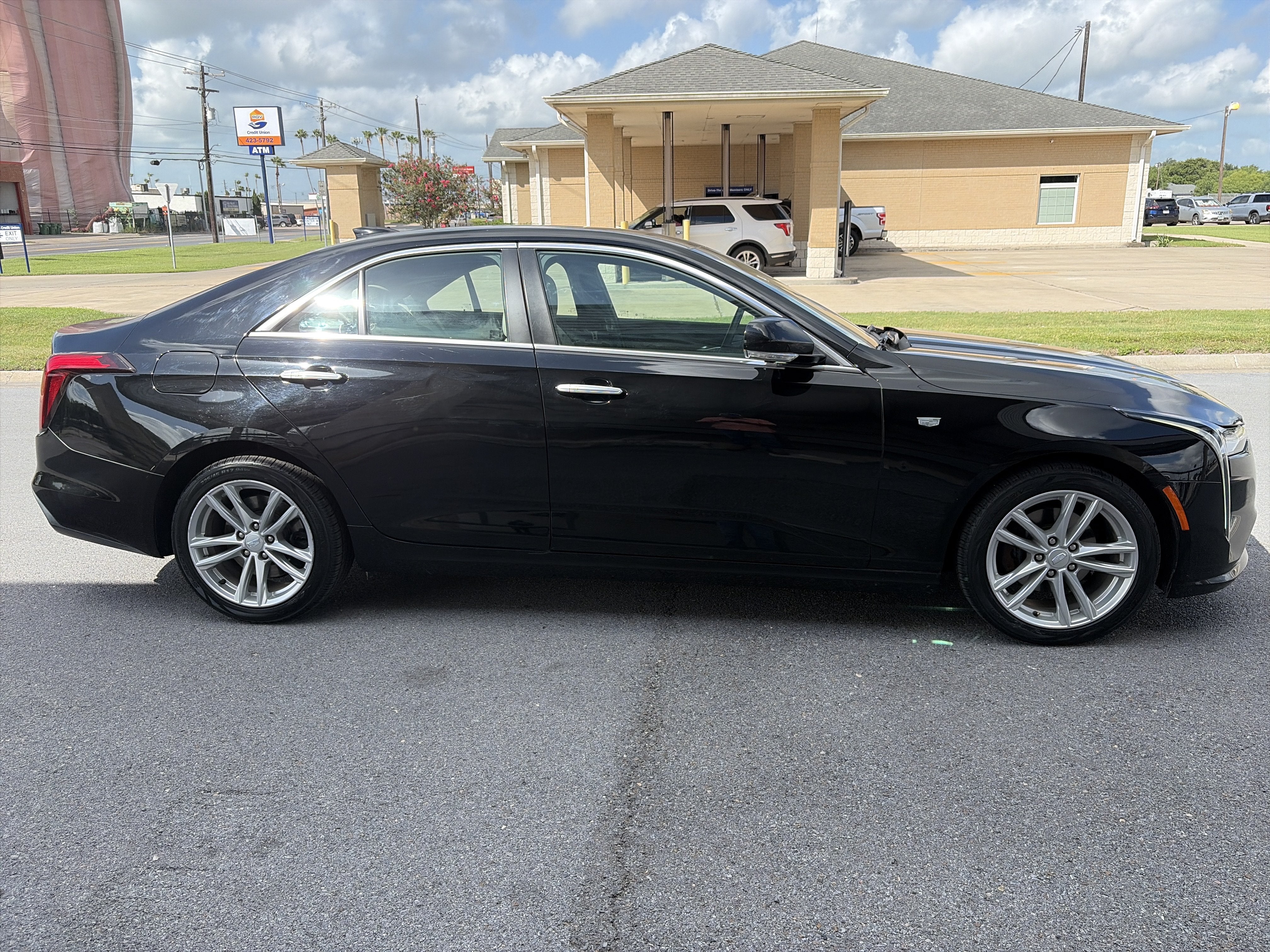 2024 Cadillac CT4 Luxury