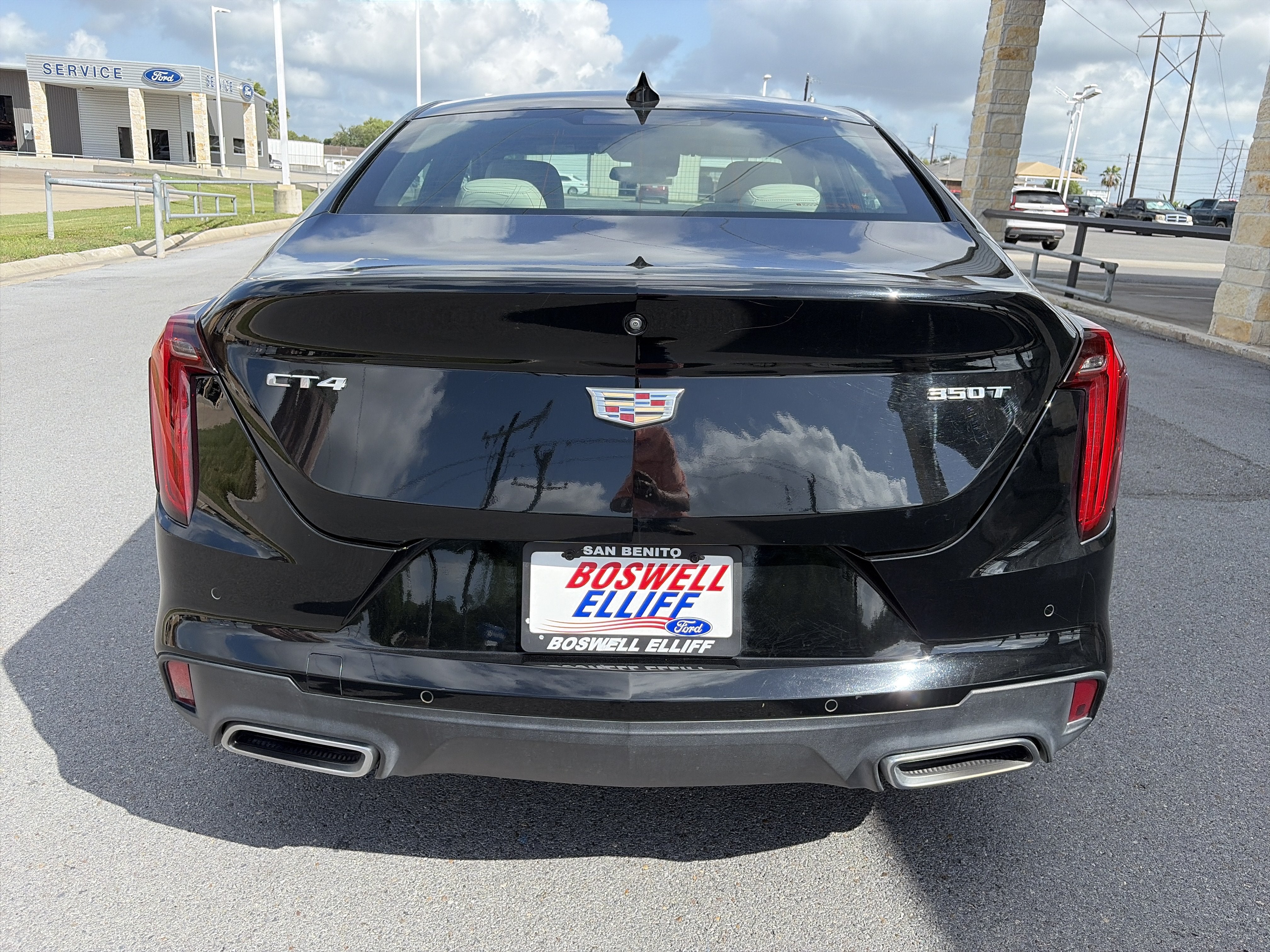 2024 Cadillac CT4 Luxury