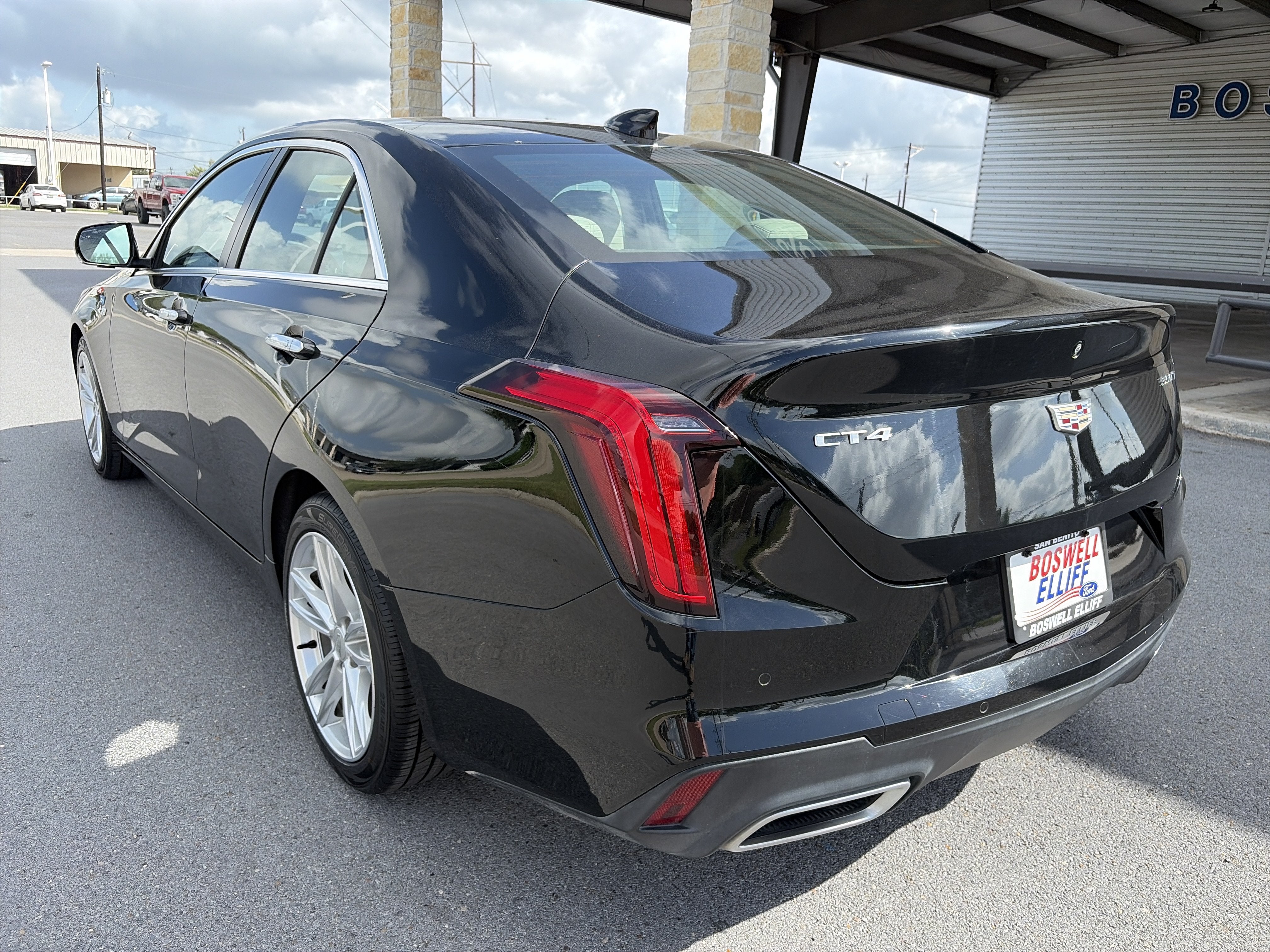 2024 Cadillac CT4 Luxury