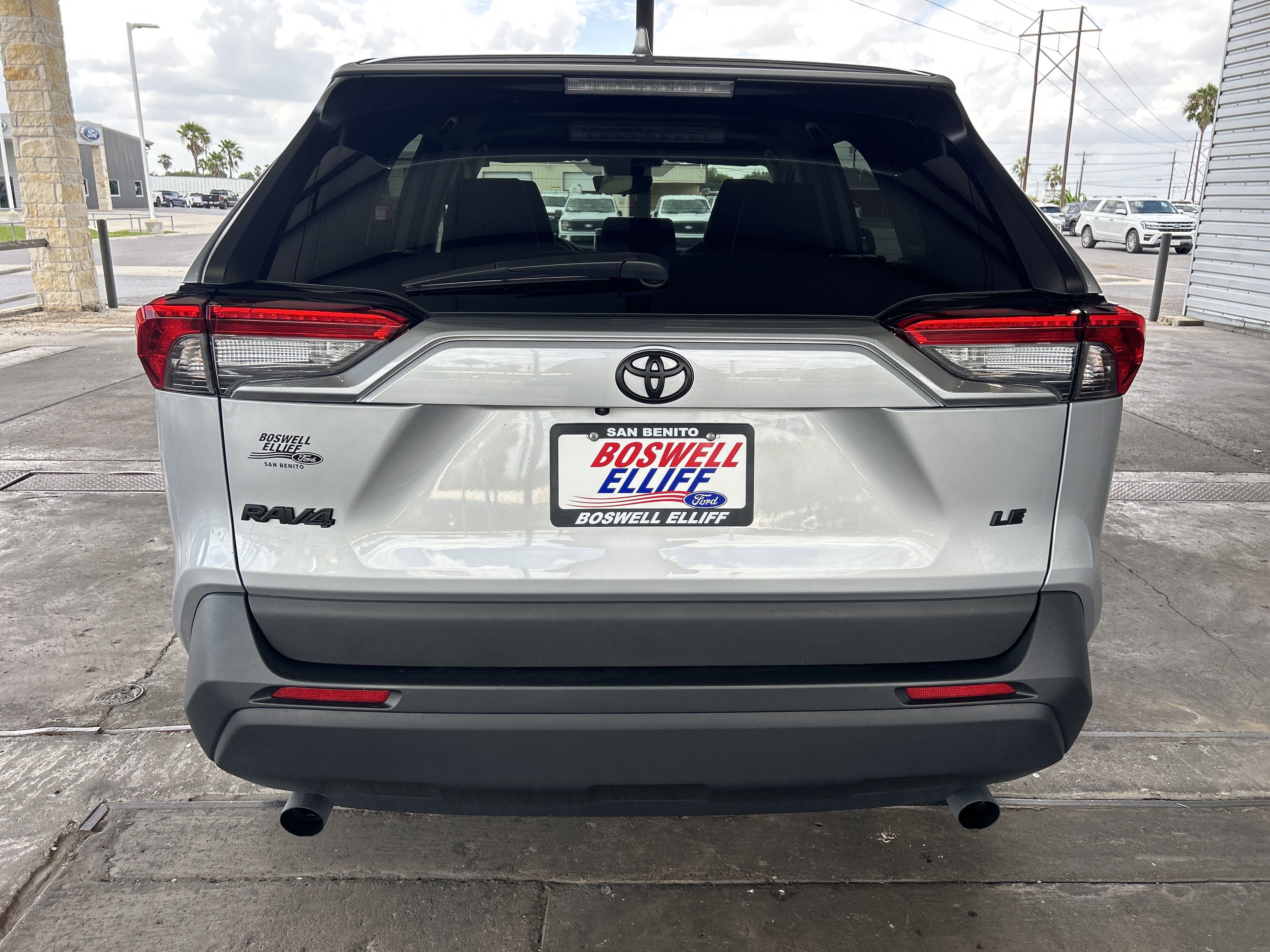 2024 Toyota RAV4 LE