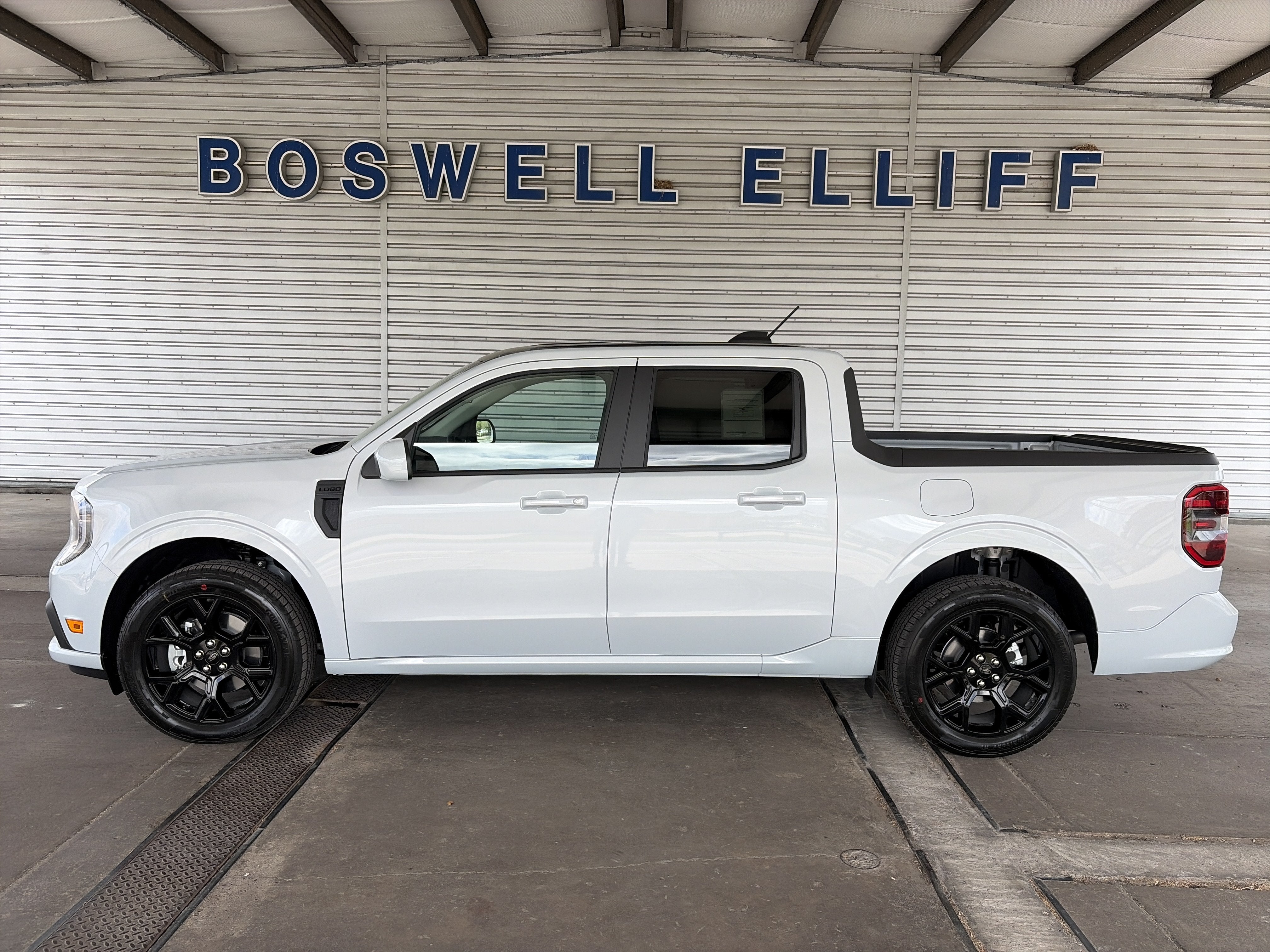 2026 Ford Maverick Lobo Standard