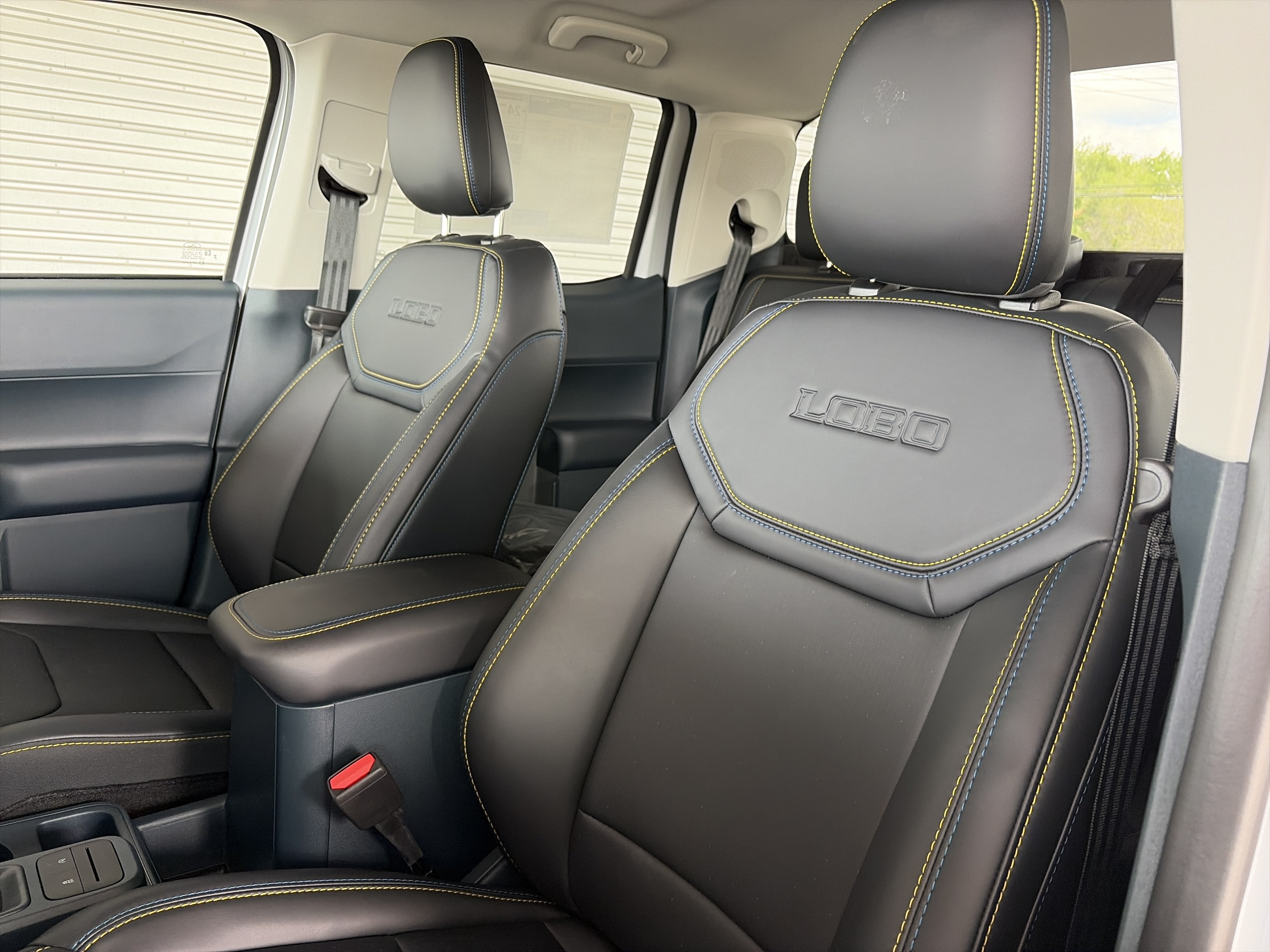 2026 Ford Maverick Lobo Standard