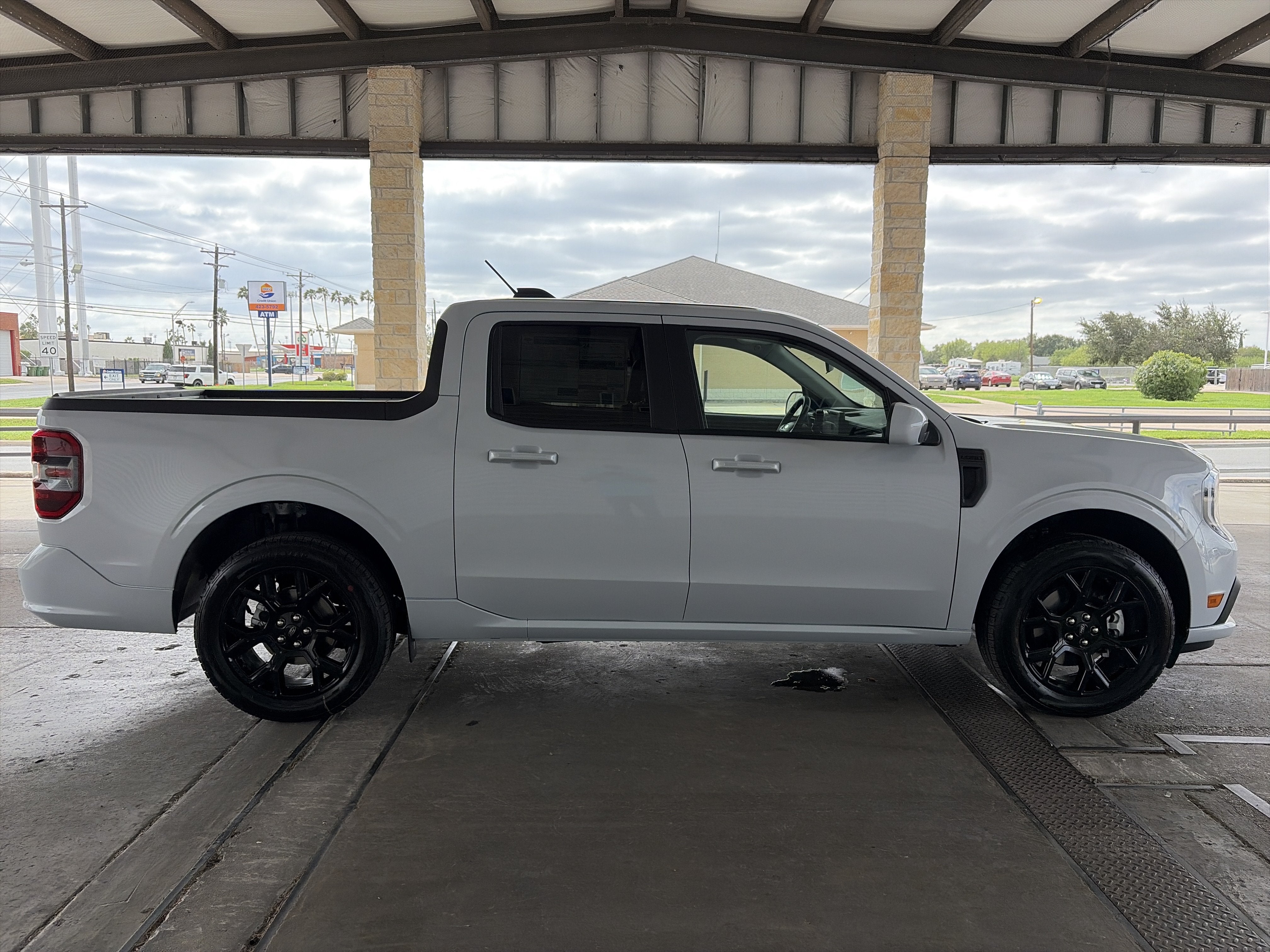 2026 Ford Maverick Lobo Standard