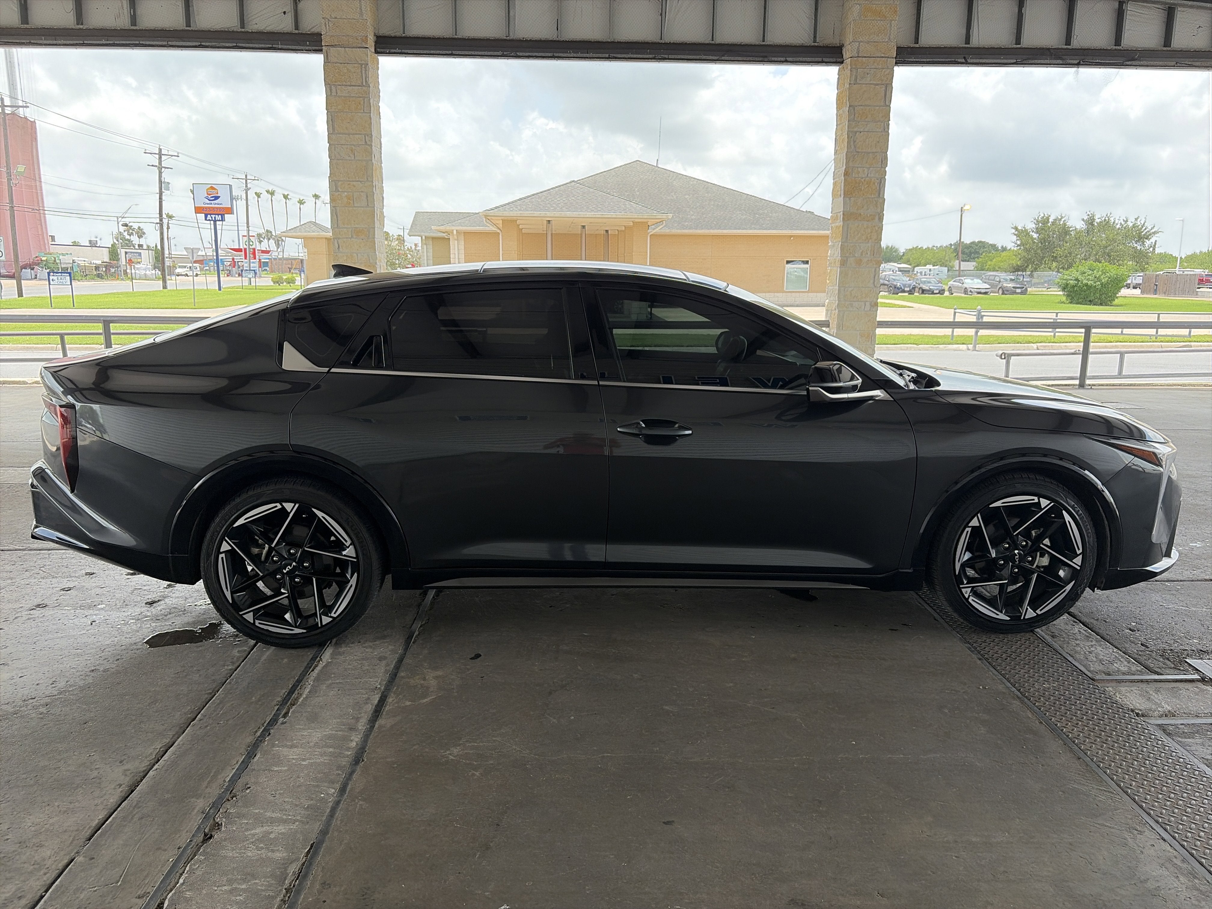 2025 Kia K4 GT-Line