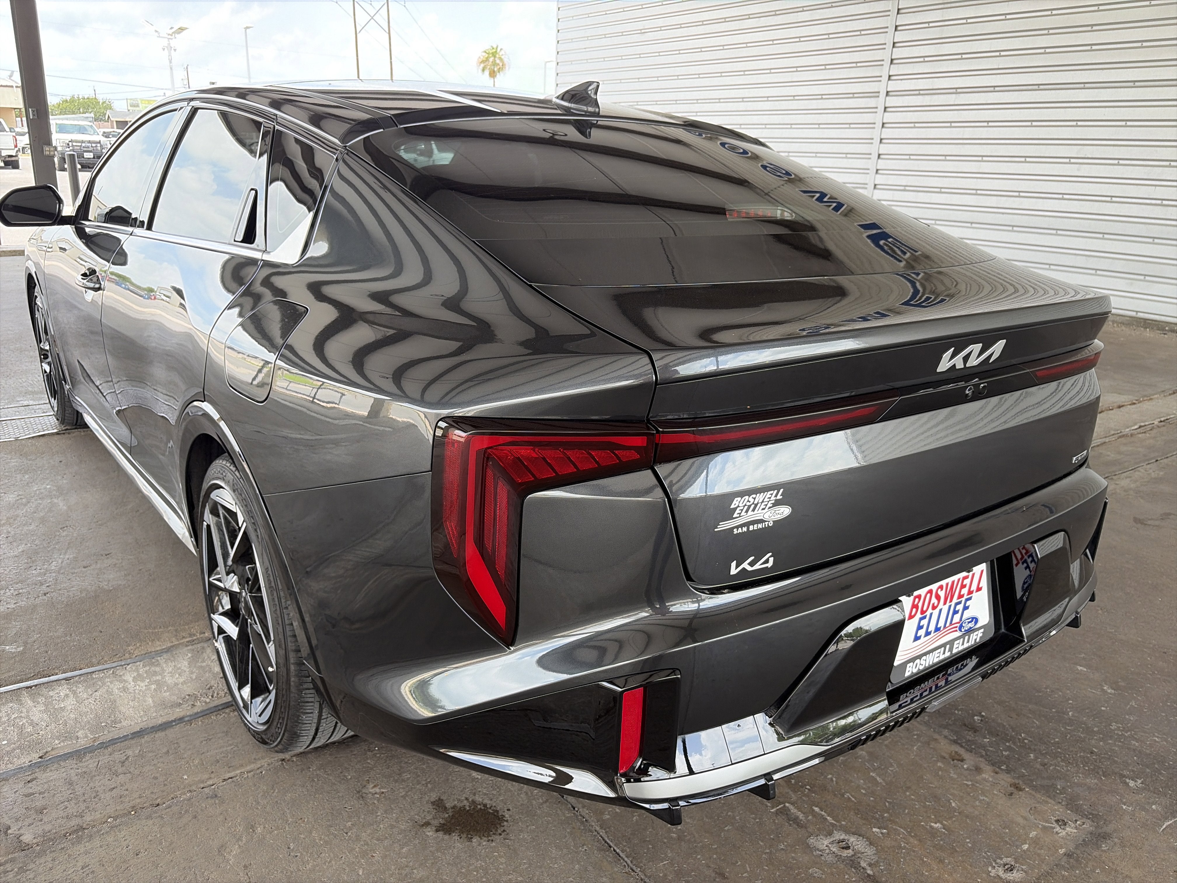 2025 Kia K4 GT-Line