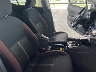 2025 Nissan Versa SR