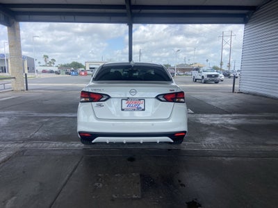 2025 Nissan Versa SR