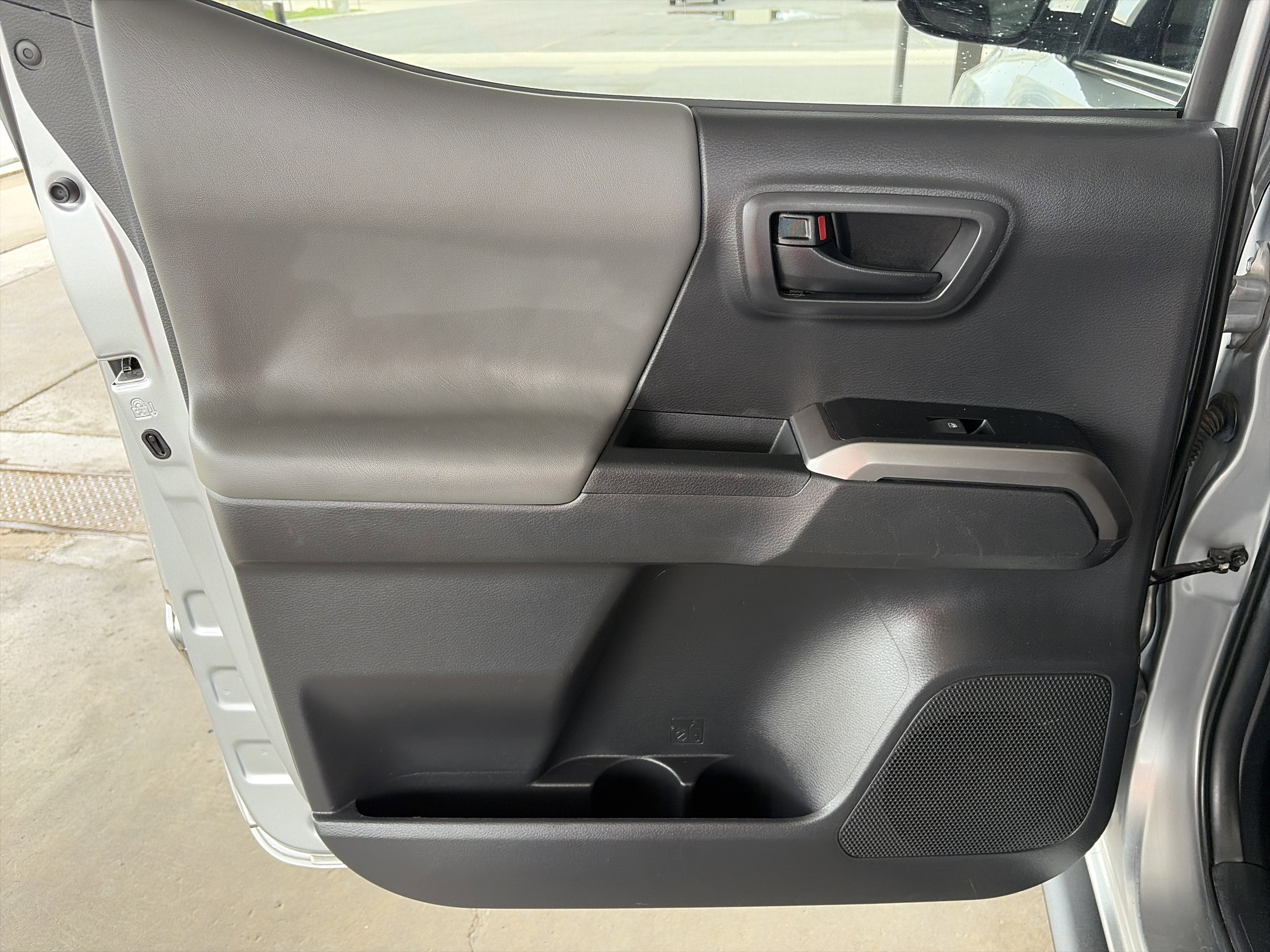 2022 Toyota Tacoma 2WD Base