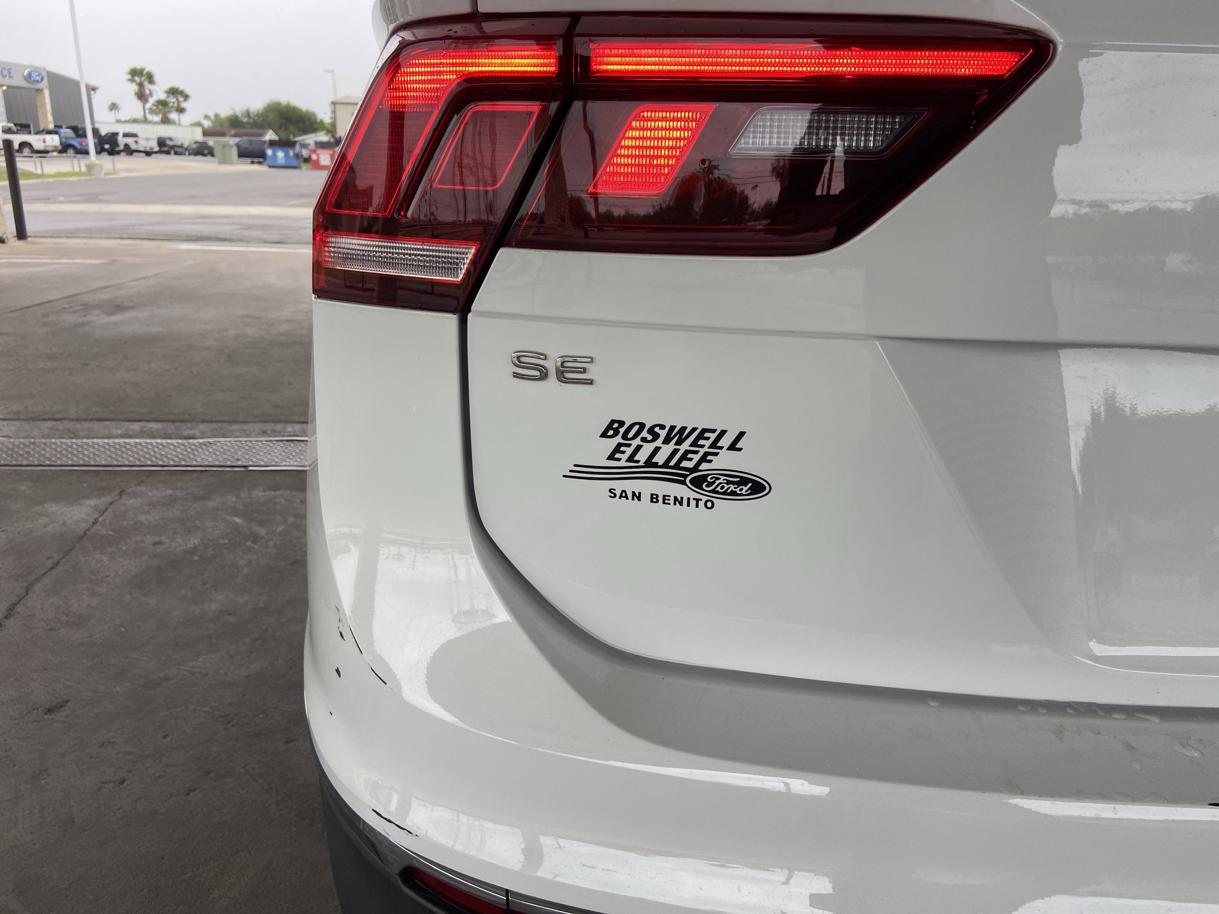 2024 Volkswagen Tiguan 2.0T SE