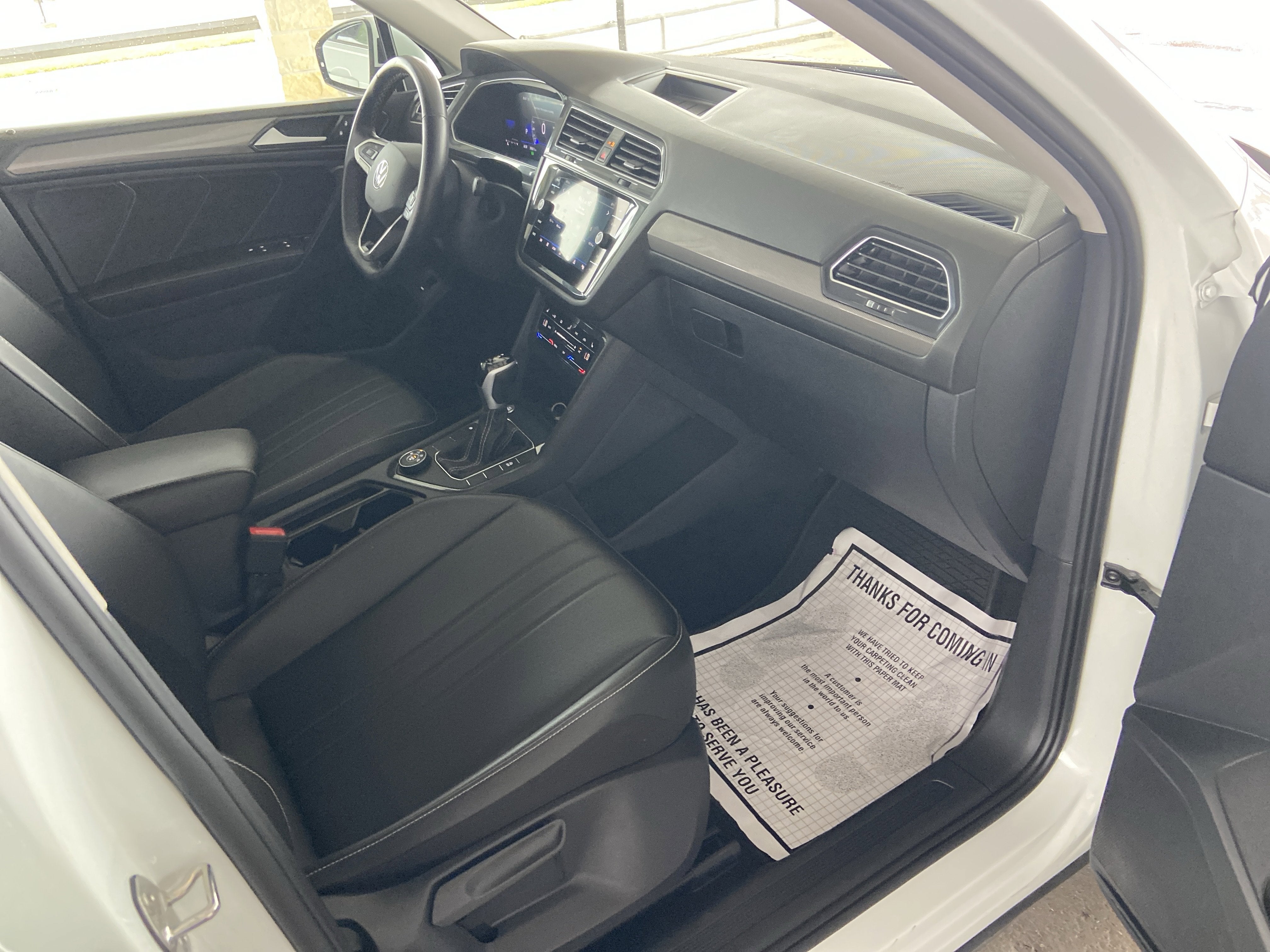 2024 Volkswagen Tiguan 2.0T SE