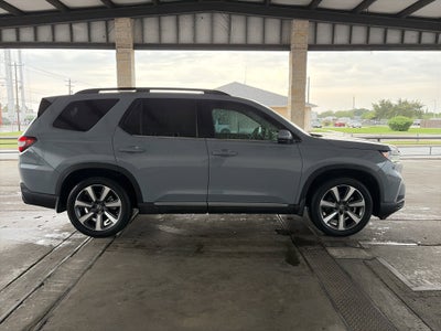2024 Honda Pilot Touring