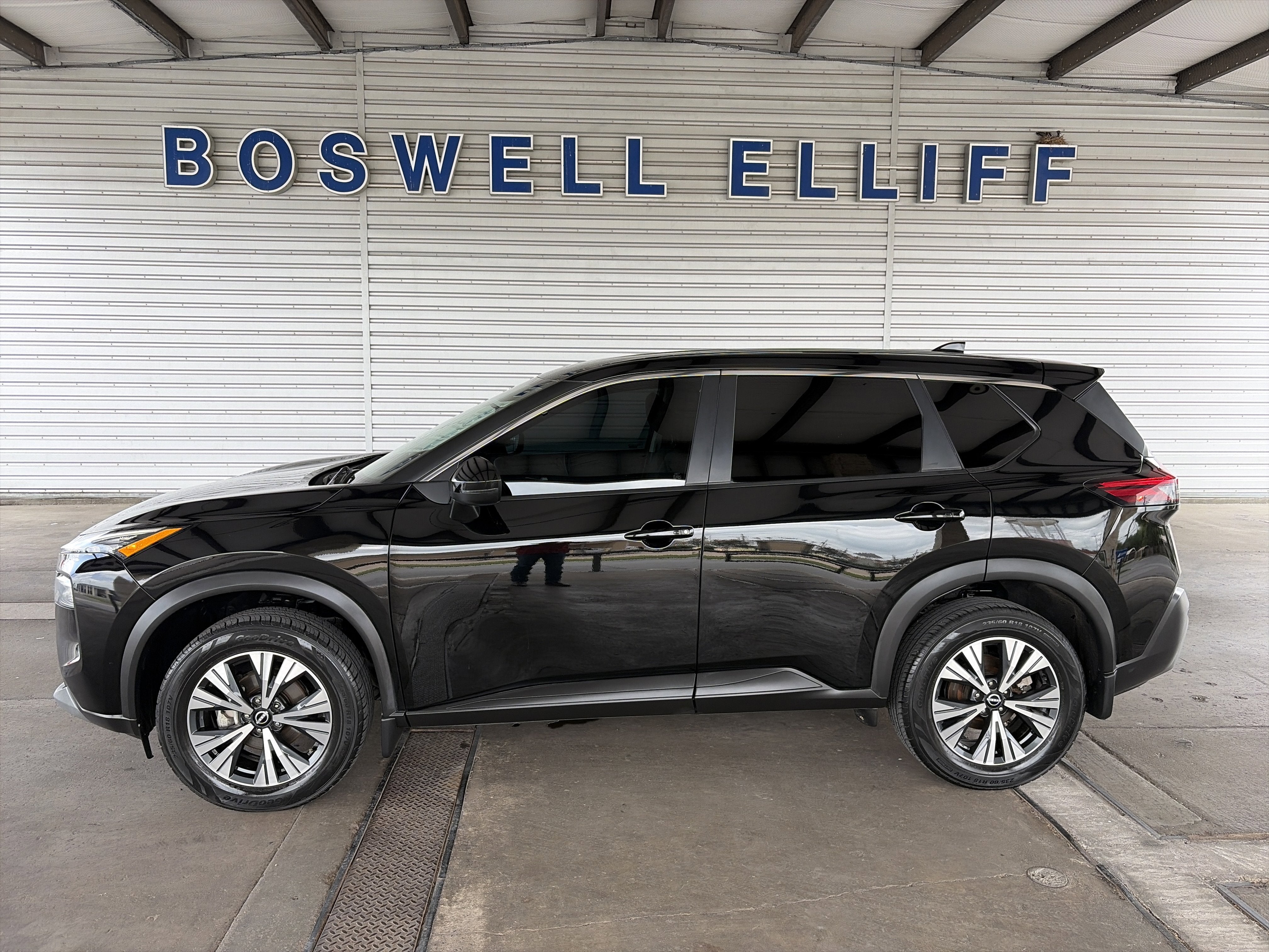 2022 Nissan Rogue SV