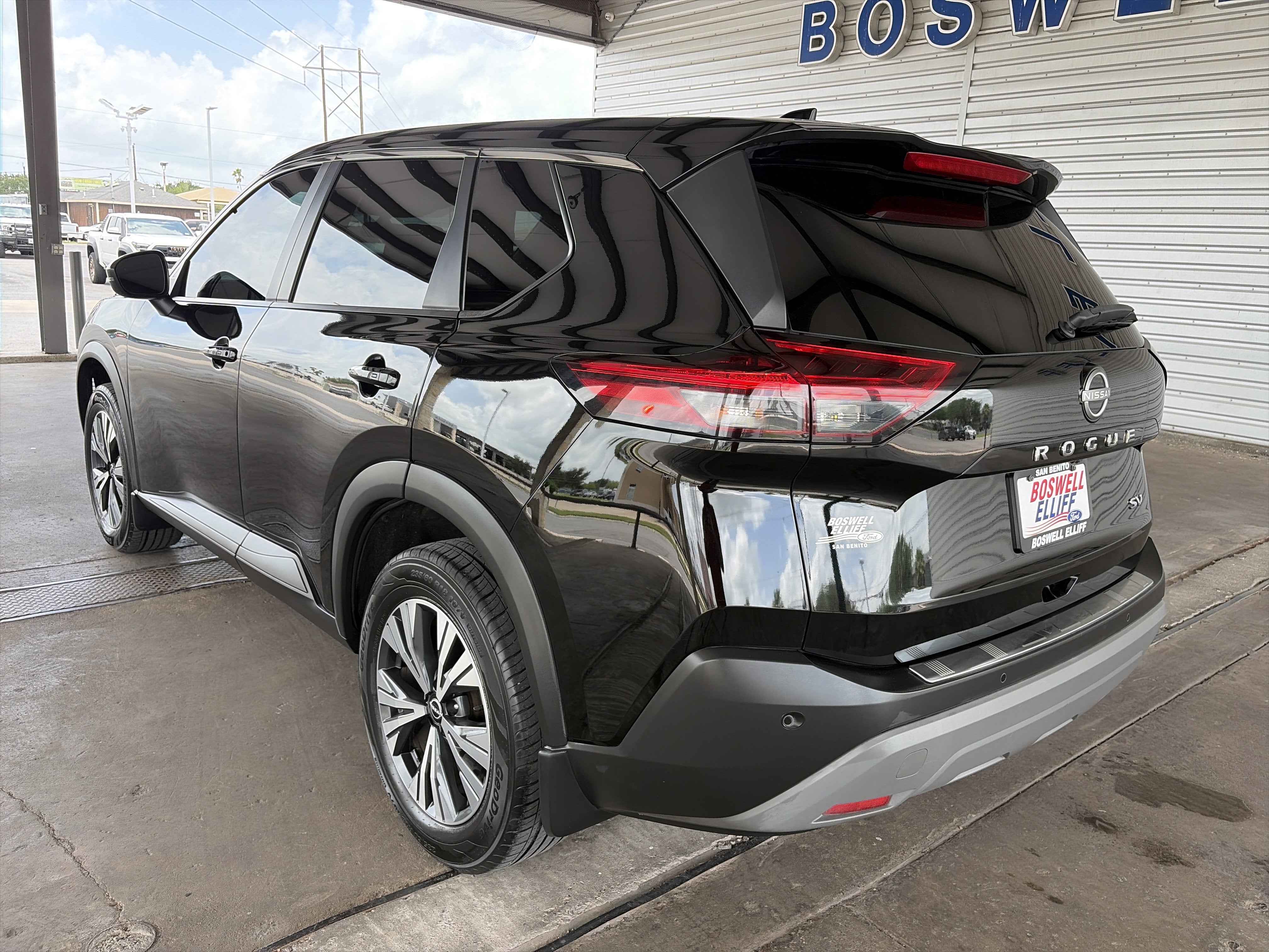 2022 Nissan Rogue SV