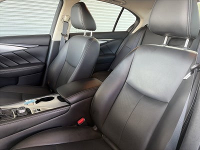 2023 INFINITI Q50 LUXE