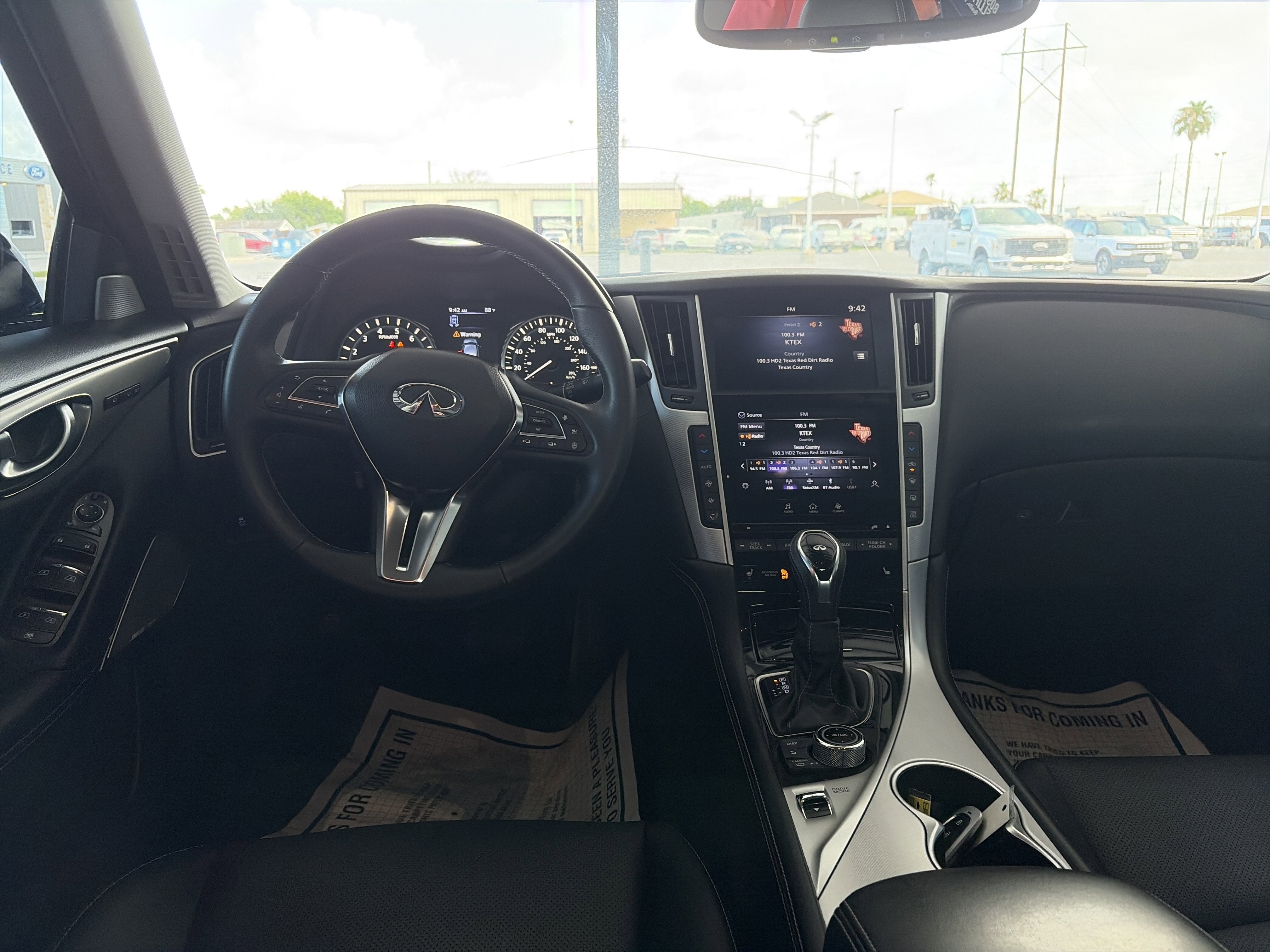 2023 INFINITI Q50 LUXE
