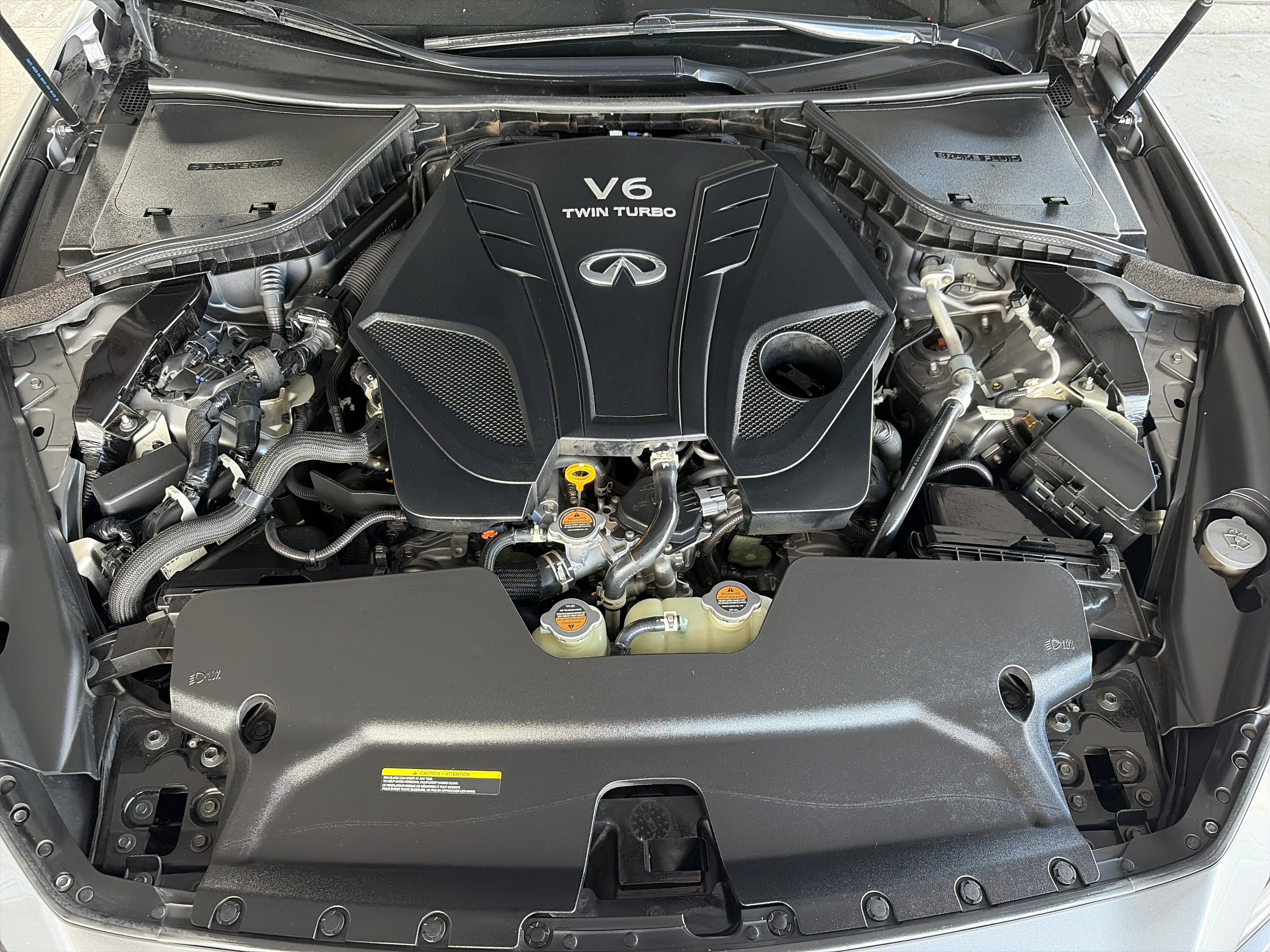 2023 INFINITI Q50 LUXE