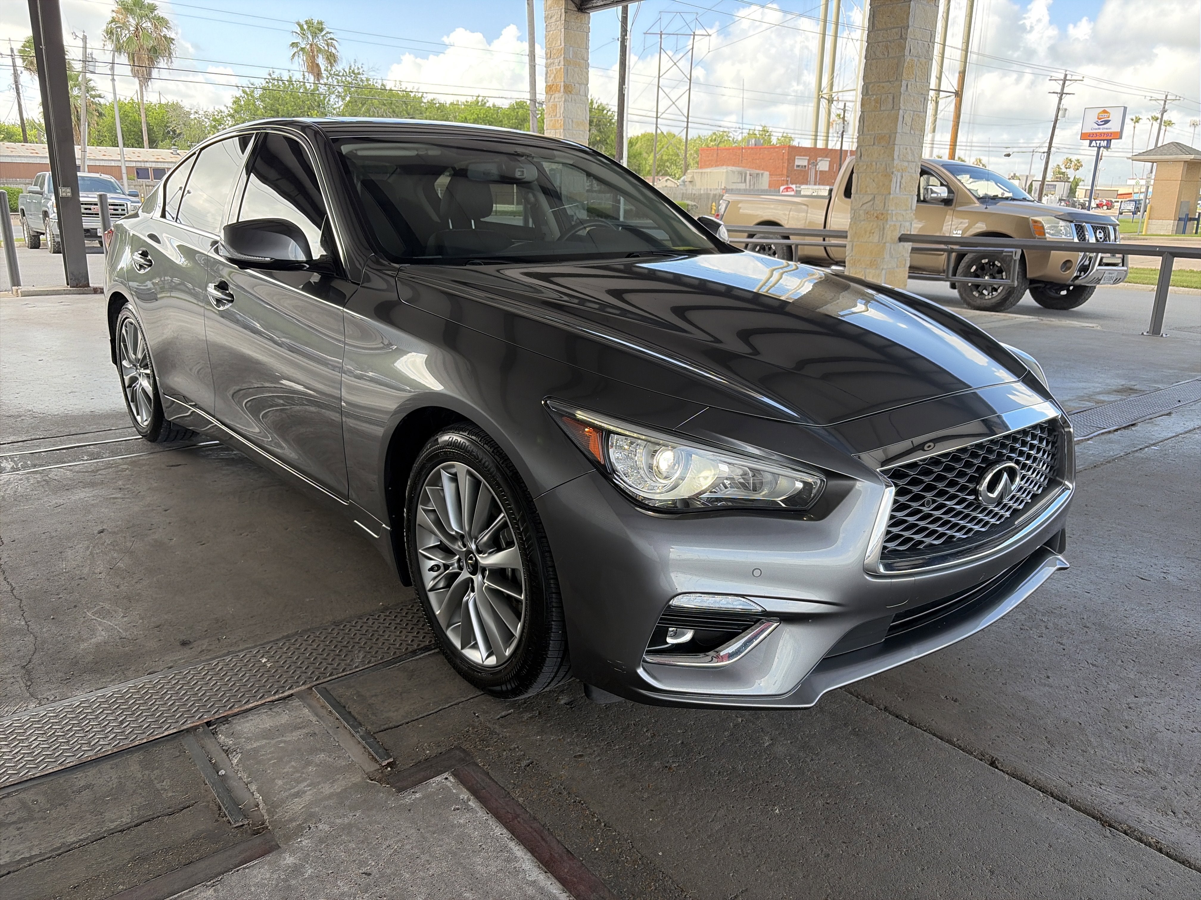 2023 INFINITI Q50 LUXE
